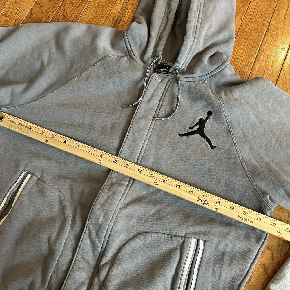 Jordan Mens Size Medium Varsity‎ Hooded Sweatshirt Cool Grey 689020-065